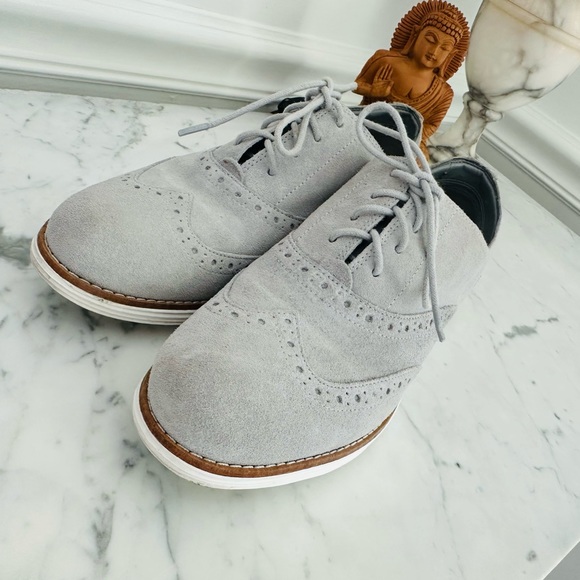 Cole Haan Women's Vapor Gray Suede Grand Wingtip II Lace Up Loafers Size 10 B - Picture 2 of 3
